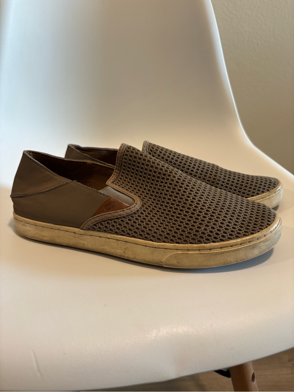 OluKai Pehuea Womens Size 10 Slip On Loafers